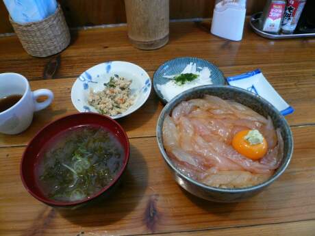 ヒラメの漬け丼.jpg