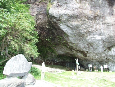 マッカウス洞窟のヒカリゴケ 北海道羅臼町 日本隅々の旅 全国観光名所巡り グルメ日記