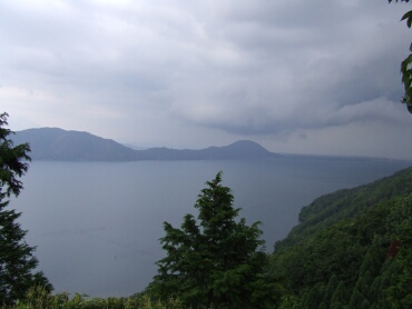 奥琵琶湖パークウェイから見た琵琶湖