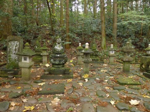 傑山寺 片倉家墓所.jpg
