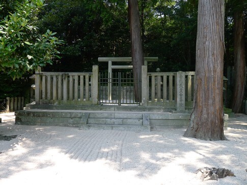 崇徳上皇 白峯稜.jpg