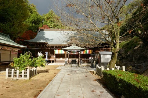 白峯寺3.jpg